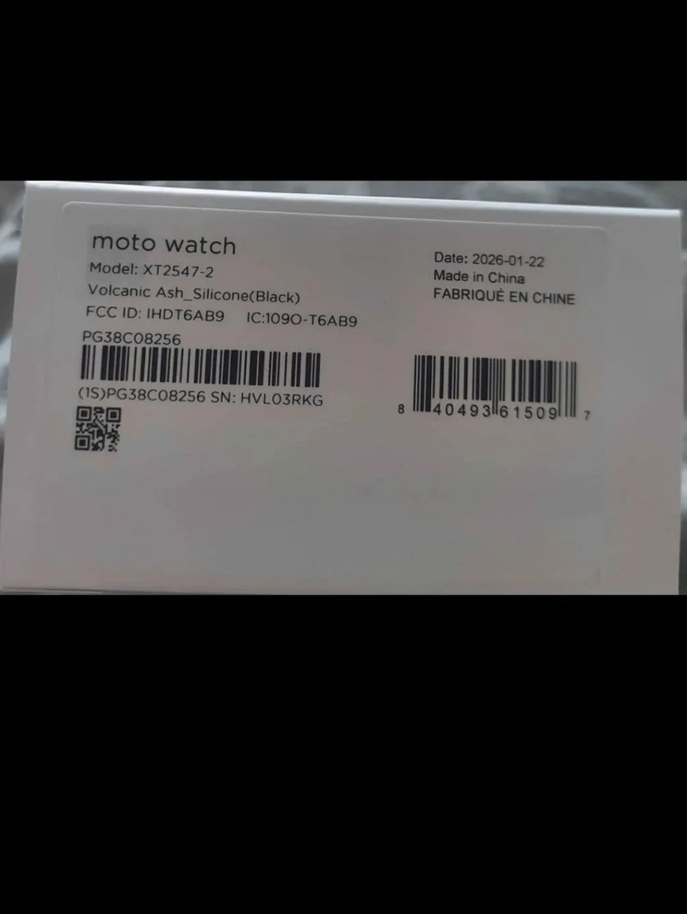 Motorola Moto watch 2026 volcanic ash_silicone black. wellness tracking XT2547-2